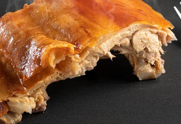 Delicioso cochifrito segoviano, crujiente por fuera y tierno por dentro. ¡Una receta para chuparse los dedos!