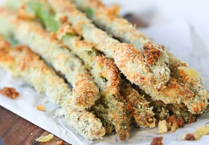 Espárragos verdes crujientes, perfectos para tus recetas de esparragos verdes.