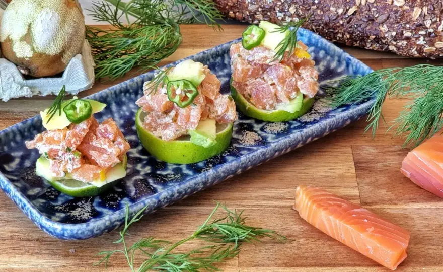 Tartar de salmón en casa con textura fresca y buen aliño
