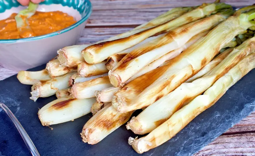Calçots al Horno - El Secreto para una Calçotada Perfecta