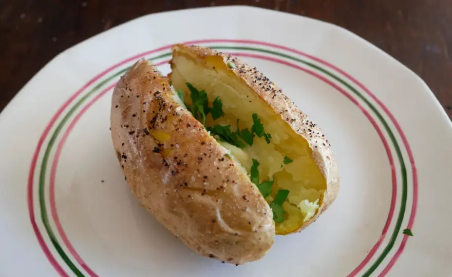 Patatas asadas en freidora de aire - ¿Realmente salen bien?
