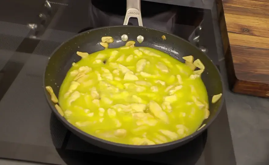 Bacalao al pil pil sin que se corte - trucos para ligarlo