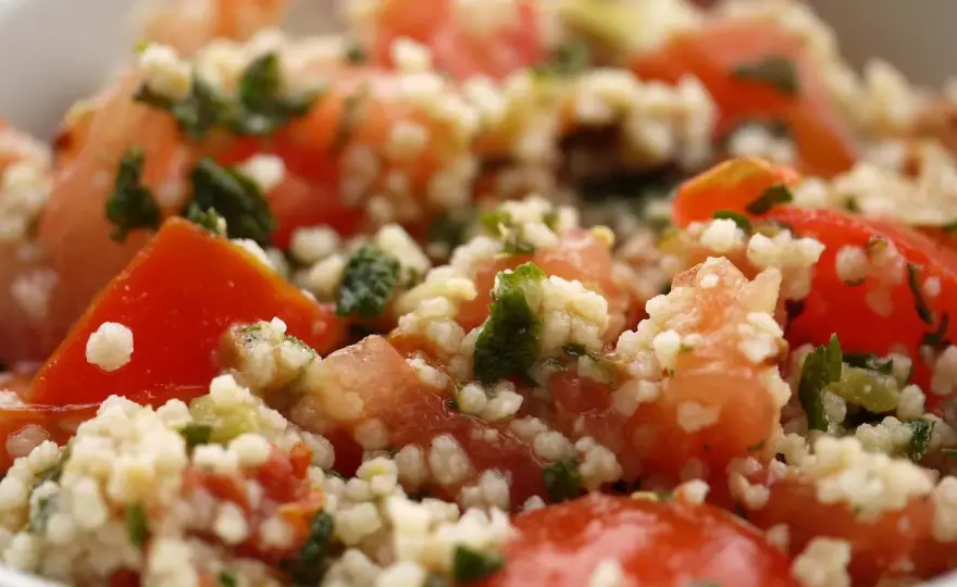 Cuscús con verduras asadas fácil y lleno de sabor