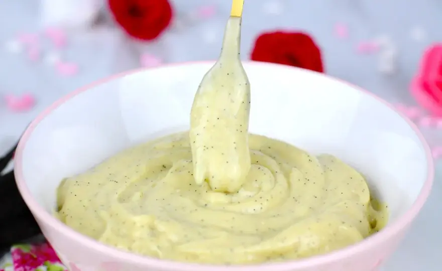 Crema pastelera casera sin grumos y con el punto perfecto