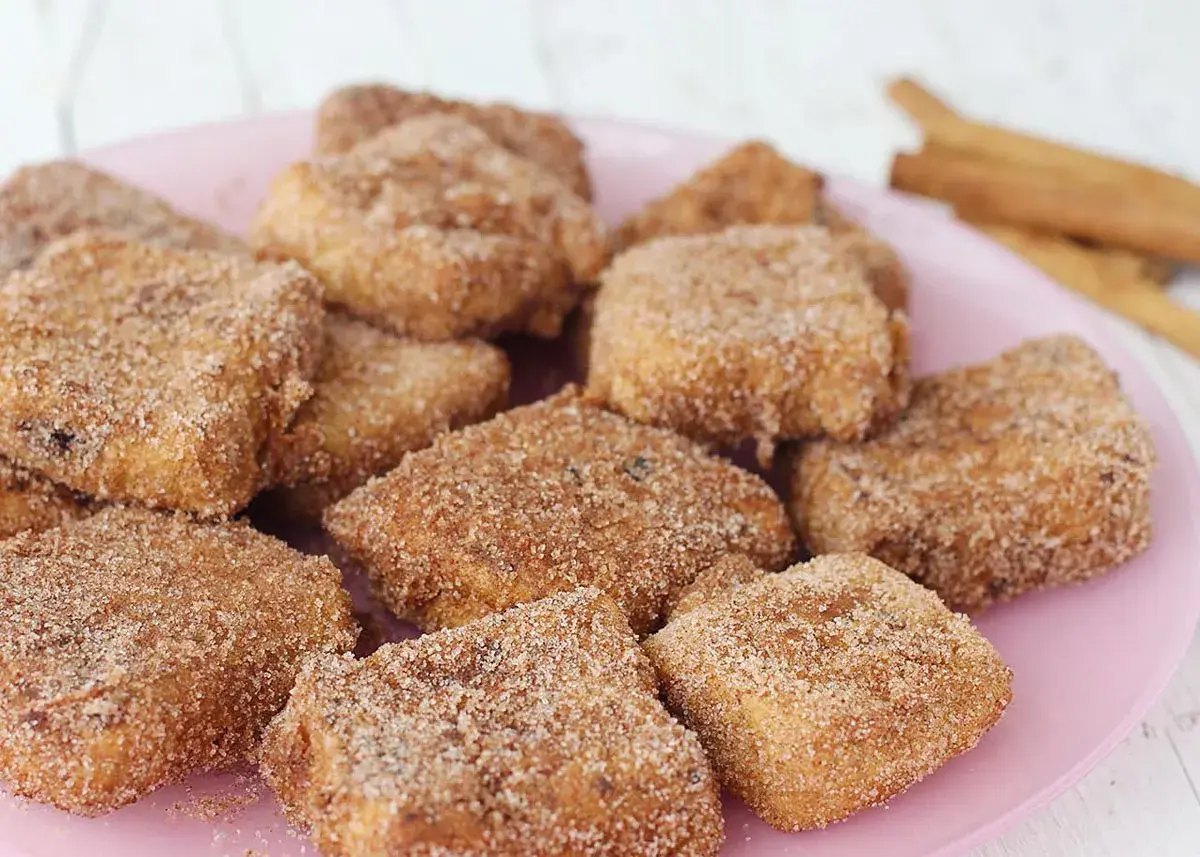 Deliciosa leche frita Thermomix, dorada y espolvoreada con azúcar y canela. ¡Un postre perfecto!